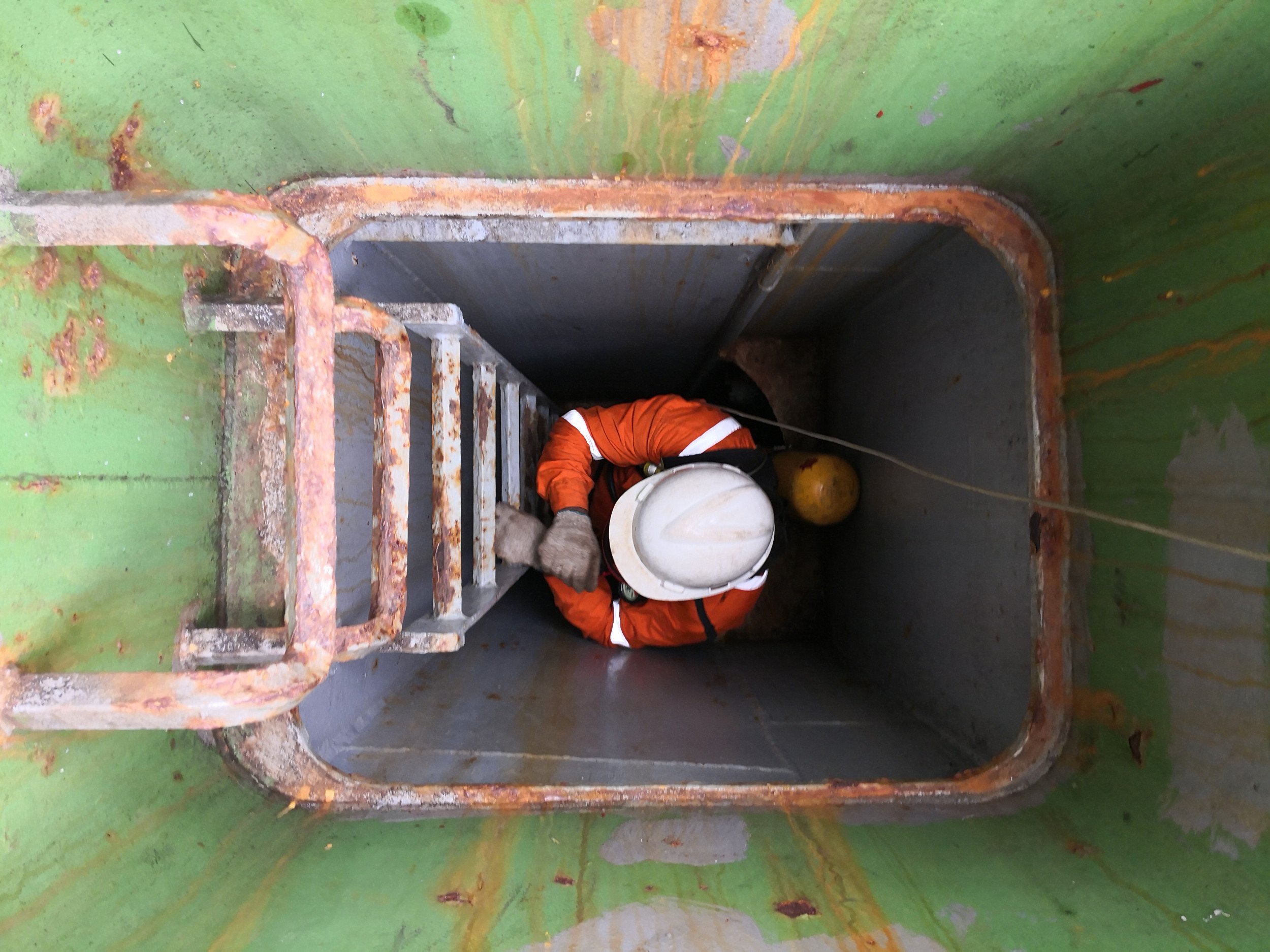 hero-shipyard-confined-spaces